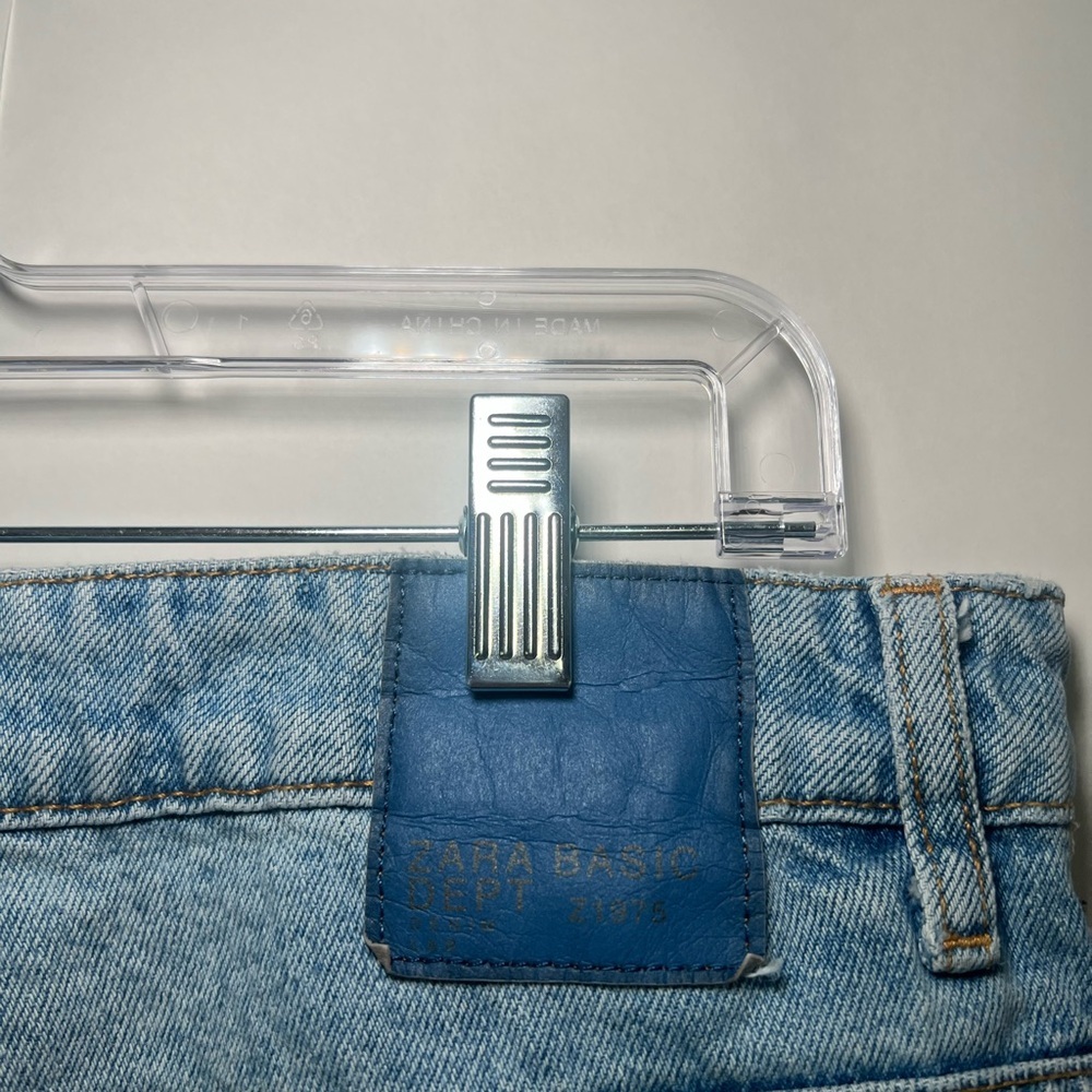 Zara Z1975 Straight‎ Leg Distressed Blue Jeans W/ Red White & Blue Stripe SZ 10 - Picture 5 of 10